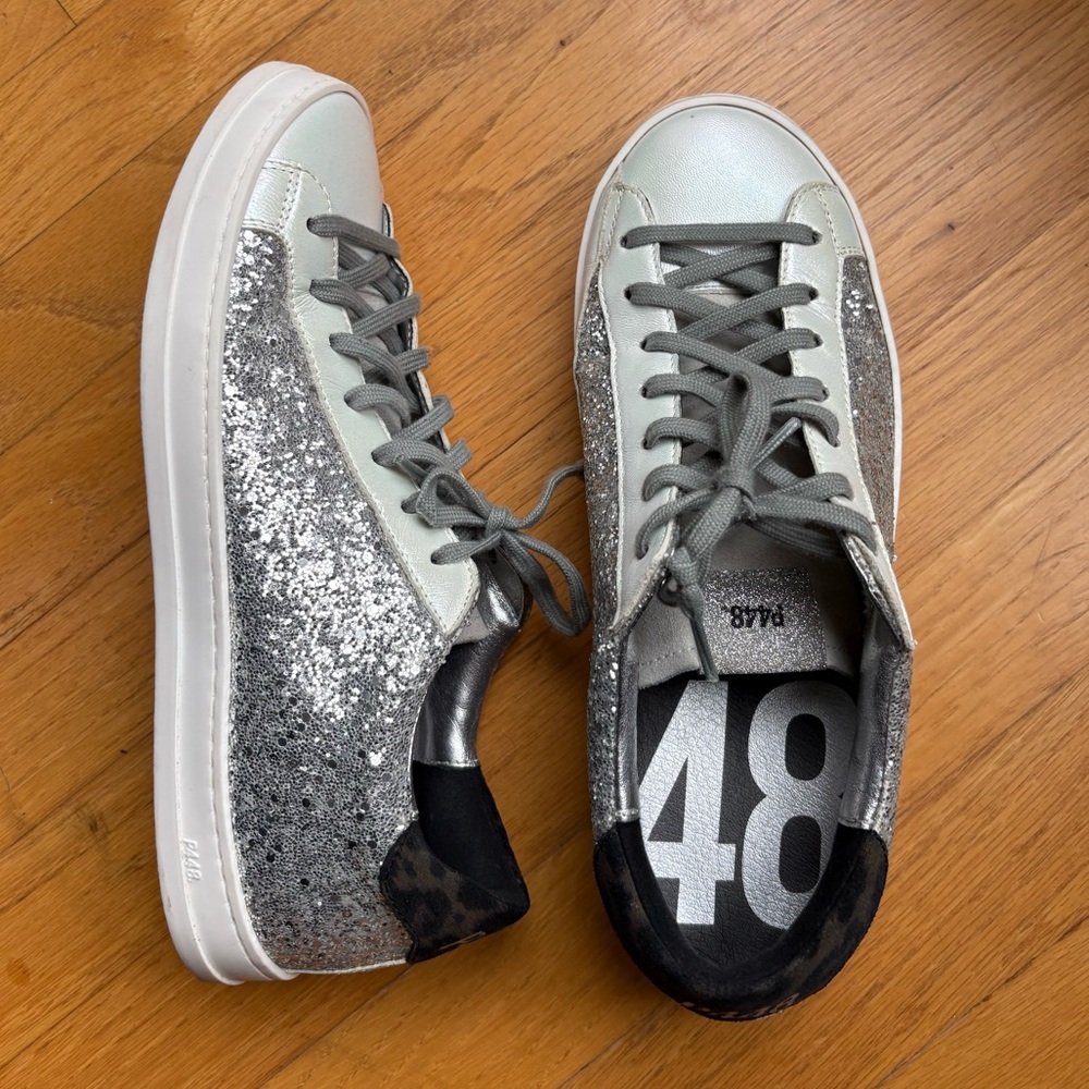 Genuine Leather and Glitter Sneakers with Gray Laces